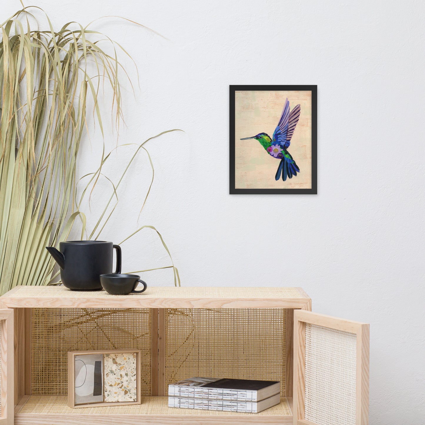 Humming 2 Framed Print