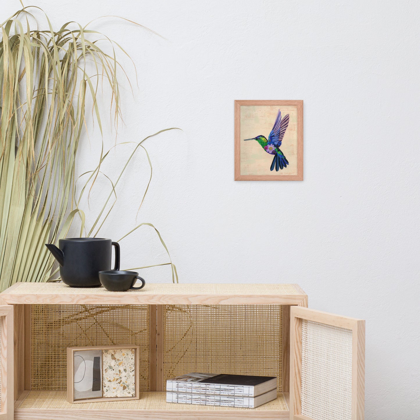Humming 2 Framed Print