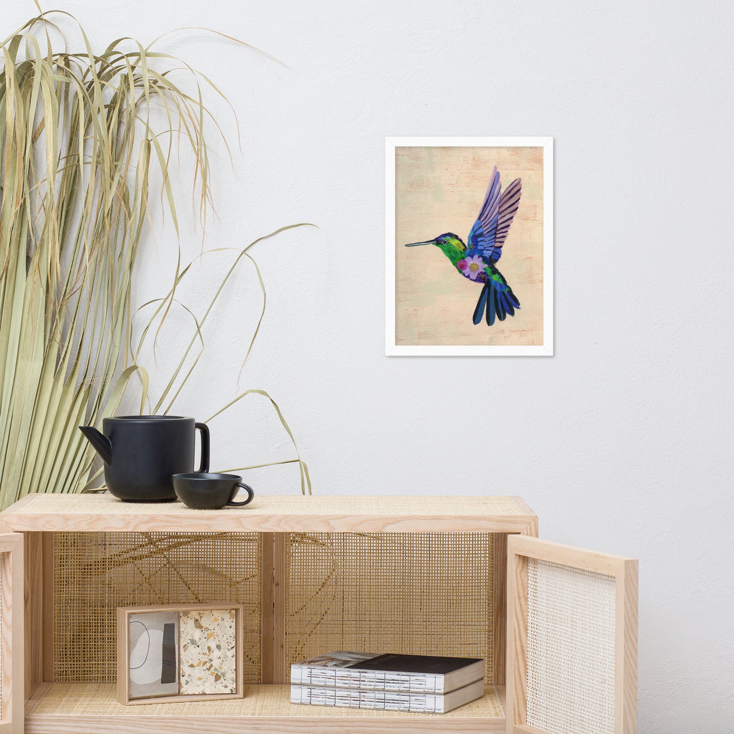 Humming 2 Framed Print